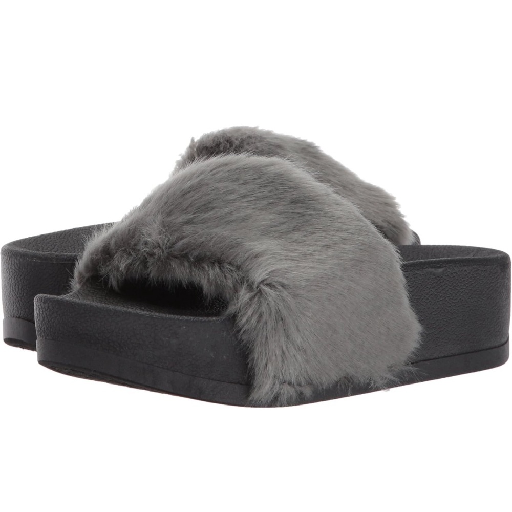 LNWOB Steve Madden, Softey-P Slide Sandal, Grey, 6 M US